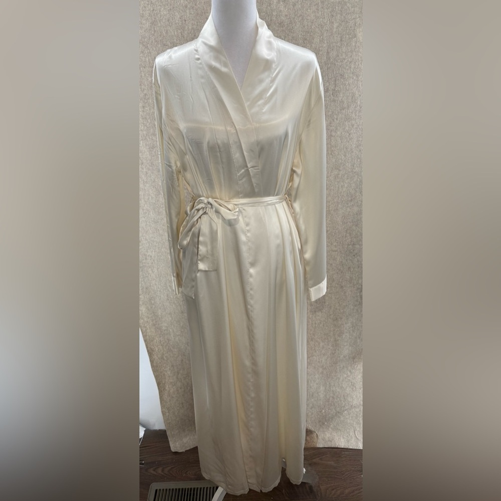 Vintage Y2K Victoria’s Secret Satin Bridal Robe Ivory Women’s Size XS/S